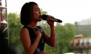 广场舞一万个舍不得