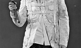 五月天主唱阿信发声